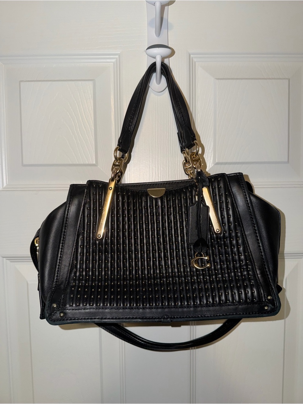 Black Quilted Coach Leather Shoulder Bag with Gold rivets and hardware - Picture 7 of 8